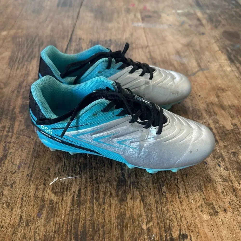 DSG dicks sporting goods soccer cleats size 1.5